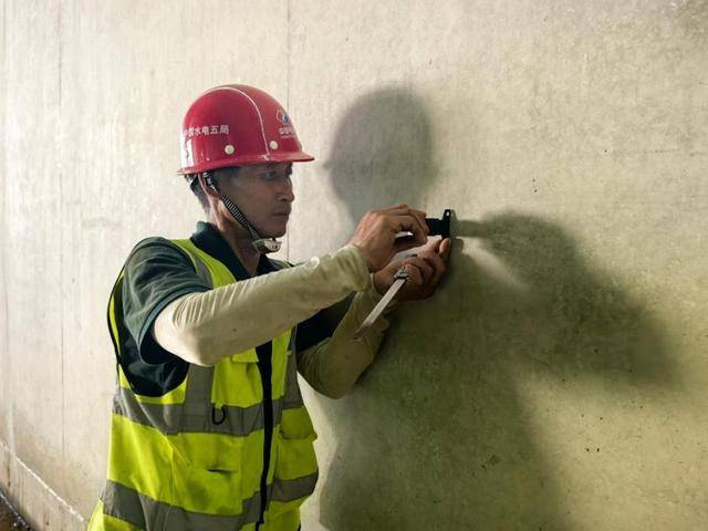 青島故事|好的混凝土里要摻什么“料”<strong></p>
<p>混凝土攪拌</strong>？:混凝土攪拌