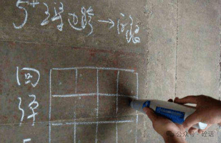 混凝土強(qiáng)度偏低的鍋為什么總是讓攪拌站來背！！！:混凝土攪拌